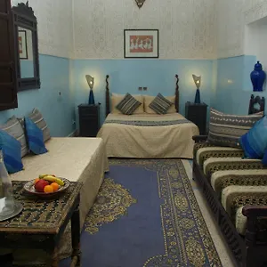 فندق Abaca Badra